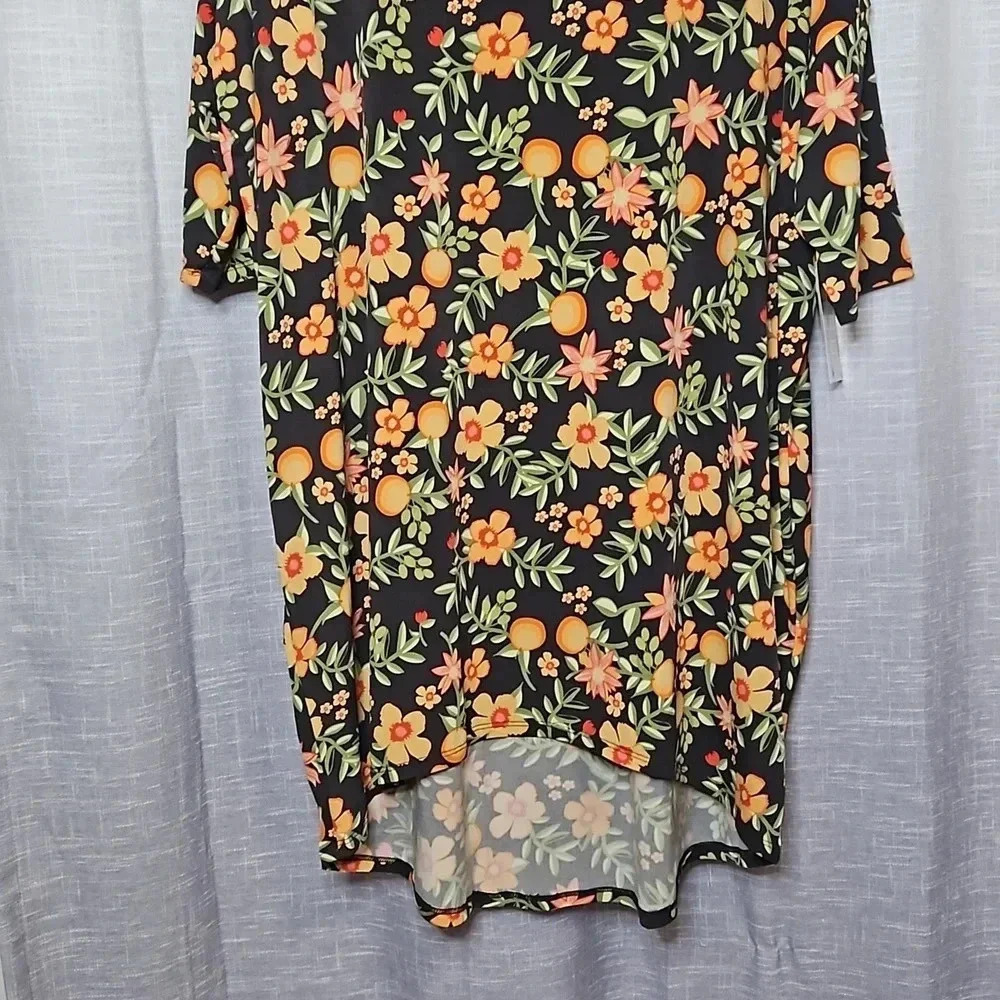 LULAROE TOP - Picture 3 of 6
